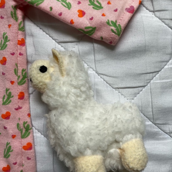Our Generation Llama Pajama with Soft Plush - Picture 5 of 5
